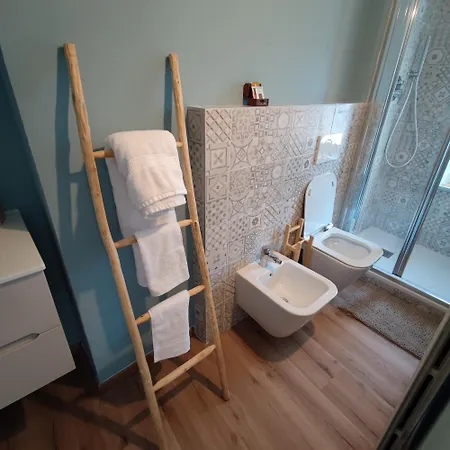 Charme A בית הארחה 3*