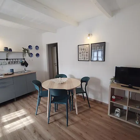 Charme A 3* Corniglio